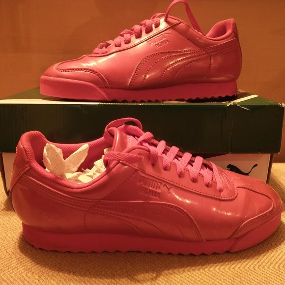 🎉🎉PUMA SNEAKERS - Picture 3 of 4